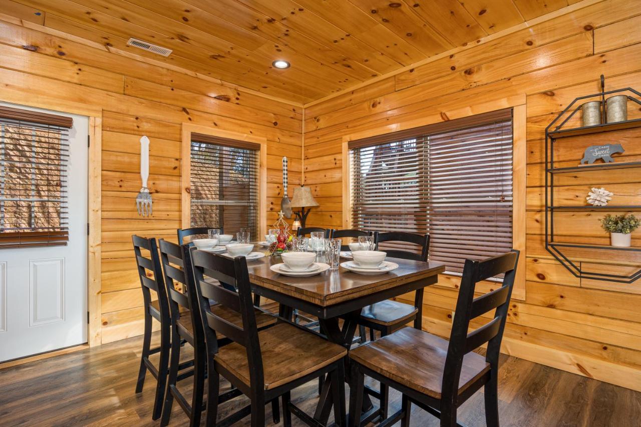 5Bd5B Escape Cabin With 2 Hottubs, Thtr &Game Rm,1Mi To The Parkway! 4Mi To Dollywood - Spring Deal Піджен-Фордж Екстер'єр фото