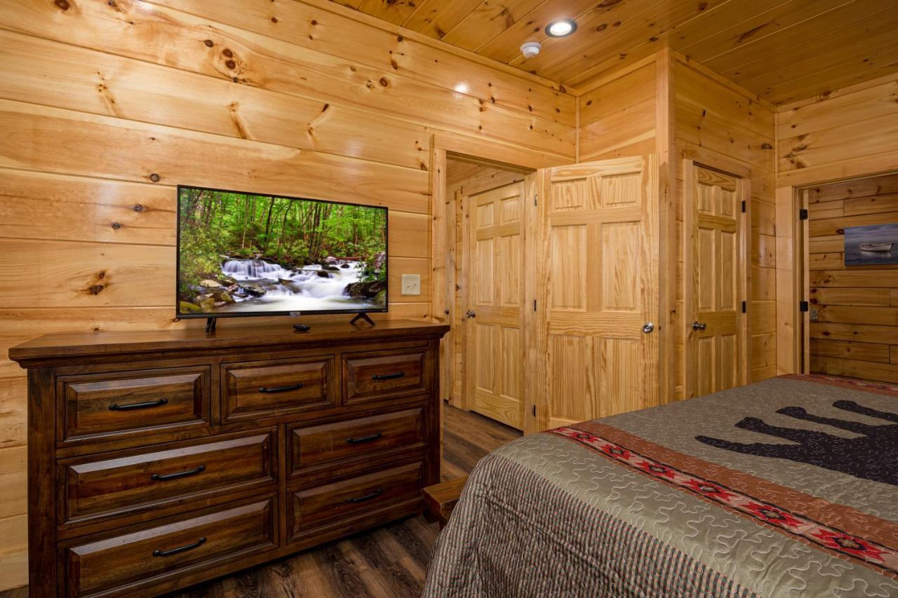 5Bd5B Escape Cabin With 2 Hottubs, Thtr &Game Rm,1Mi To The Parkway! 4Mi To Dollywood - Spring Deal Піджен-Фордж Екстер'єр фото