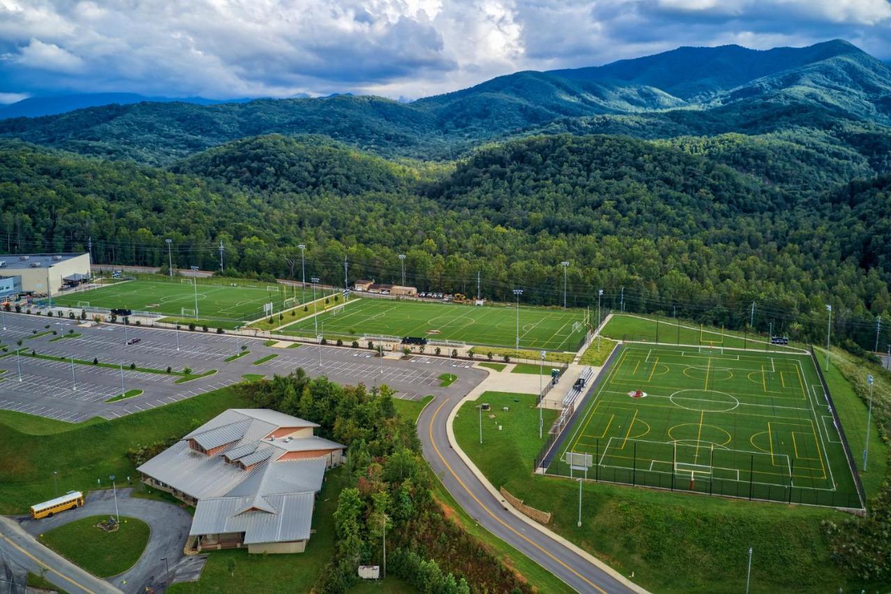 5Bd5B Escape Cabin With 2 Hottubs, Thtr &Game Rm,1Mi To The Parkway! 4Mi To Dollywood - Spring Deal Піджен-Фордж Екстер'єр фото