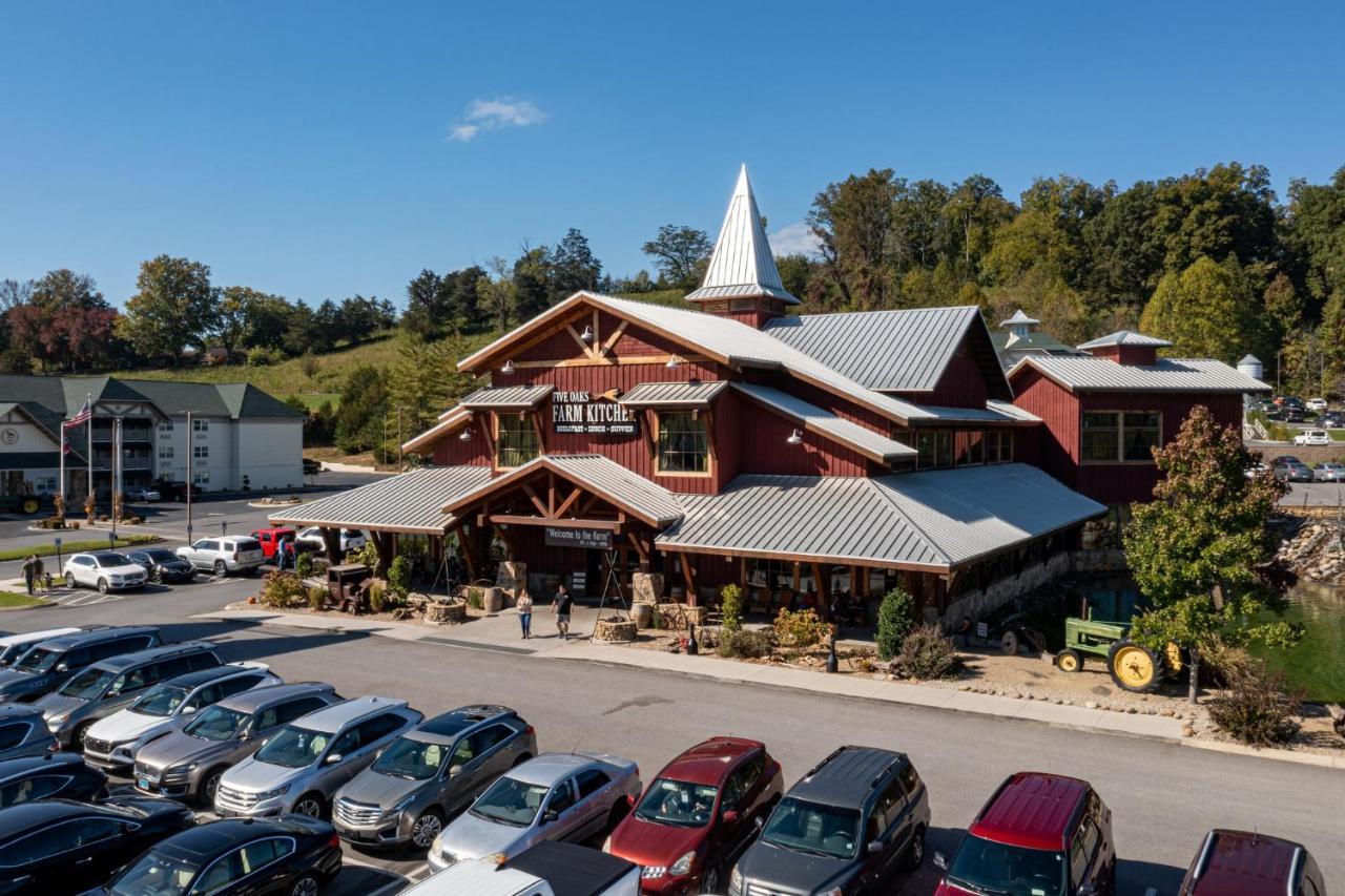 5Bd5B Escape Cabin With 2 Hottubs, Thtr &Game Rm,1Mi To The Parkway! 4Mi To Dollywood - Spring Deal Піджен-Фордж Екстер'єр фото